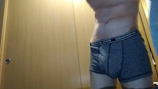 Петух нуждается во внимании