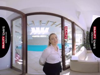 RealityLovers- Russian Teen Broker VR