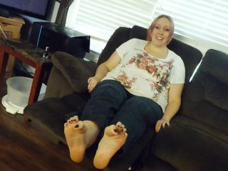 Mommy's Friends Feet