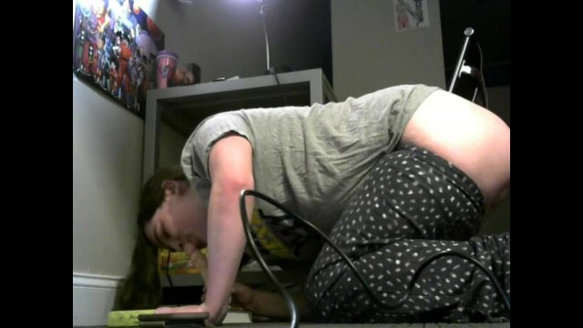 Auto Fuck and Suck (Using my automatic sex machine for the first time!)