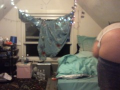 fat white girl buttcrack cleaning and making bed