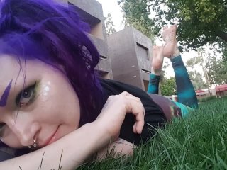 smelly feet, sole circus, point of view, purple hair