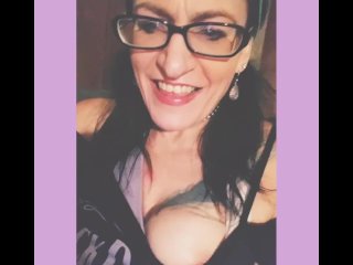 Scarlett really does pop out the toy in this one