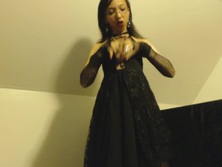 Strip Teasing Young Goth in Fishnets Shows Off and Jiggles her Perfect Ass