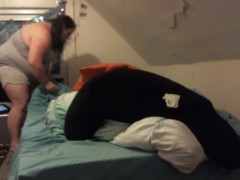 buttcrack making bed - Screenshot 9 of 16 - Butt Crack