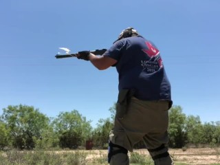 Tocando Alrededor De Una Perra Rusa, Austríaca y De Campo