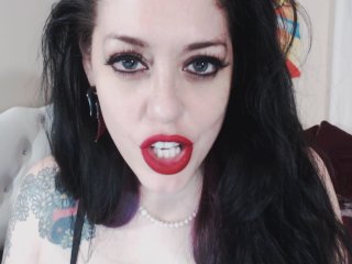 Leana Lee Cuck Smoke