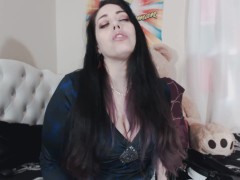 Leana's Wifey goes out
