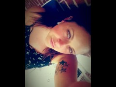 Chilling on the porch - Screenshot 9 of 16 - Big Booty Fishnets