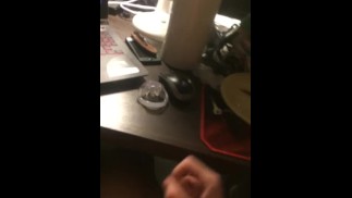 首次拍打 3 周后出笼