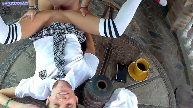 Schritt Vater Ficken Tochter Im Arsch Auf Dem Tisch Und Sperma Im Inneren