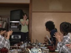 【無】AV撮影の打ち上げ大乱交 朝倉ことみ他 - Screenshot 13 of 16 - Big Boobs