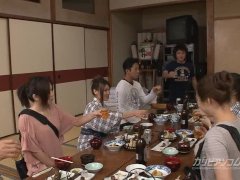 【無】AV撮影の打ち上げ大乱交 朝倉ことみ他 - Screenshot 3 of 16 - Big Boobs