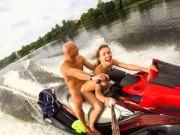 Sodomie Publique Sur Le Jet Ski Dans Le Centre-ville. Mia Bandini ...