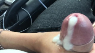 Watch how she clean the cum after a messy cumshot