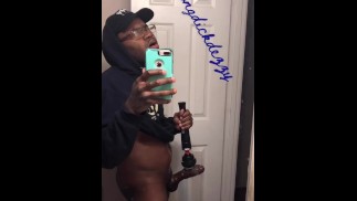 HUGE CUMSHOT WITH THE MAGIC WAND ATTACHMENT
