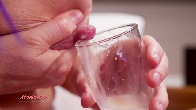 Watch Bondage Video:Nipple pumping and breast milk lactation