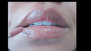 Mouth + Lip gloss application