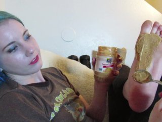 Lux Lives Licks Peanut Butter Off of Her Foot