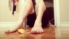 feet