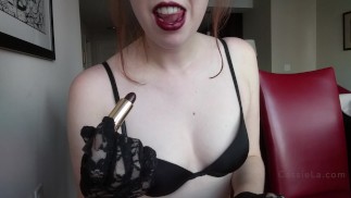 Pisstrinken und Feminisierung Lippenstift 