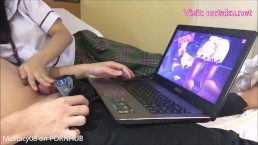 18 岁娇小的青少年学院被中出