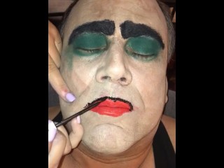 Slave Terry Faz Sua Maquiagem Pelo Comandante