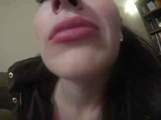 British Girlfriend wants to Tease with her Tongue and Mouth