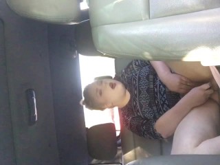 Blonde_PAWG Backseat Car Masturbation