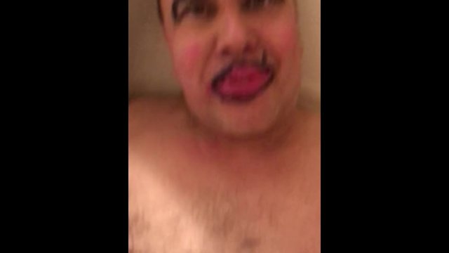 Slave terry in the bath