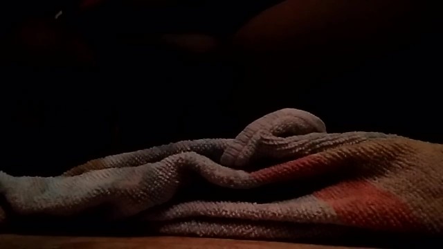 Шоколадная Крошка Играет С Фаллоимитатором, Пока Не Сквиртует