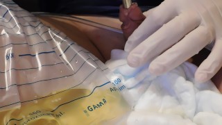 Klinken (1 cm) en vingeren na katheter verwijderen