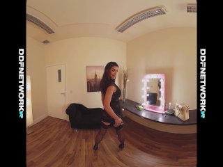 Incredibly hot VR POV video with masturbating glamour goddess Krystal Webb