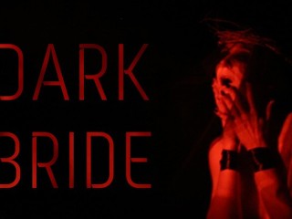 Dark Bride Hunkert Naar Vers Sperma Op Halloween Nacht