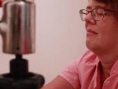 Marcus Pollack wird auf dem Gynstuhl in den Arsch gefistet