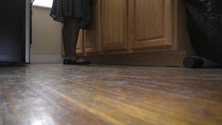 厨房里的巨人不知不觉（慢动作）