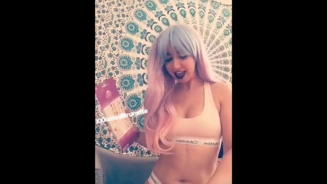 XXXcitedBrunette - Распаковка пакетов помощи от FullOfFantasies
