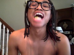 Tranny eats pickles - Screenshot 13 of 16 - Chewing Fetish