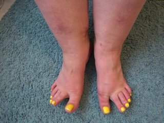 big feet of mature bbw