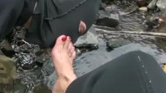 feet worship