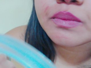 Mirror Mouth Check_+ Lipstick Application