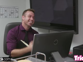 Trickery - Whitney Wright fucks a big dick for a job screenshot number 2