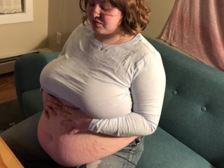 CHUBBY BBW STUFFS HERSELF WITHCAKE AND EXPANDS BELLY