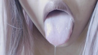 Labios pálidos / lengua mojada Fetish