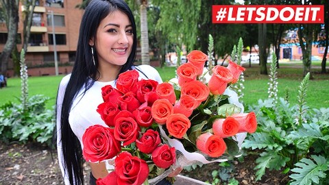 Brunette Takes Sex over Roses #LETSDOEIT