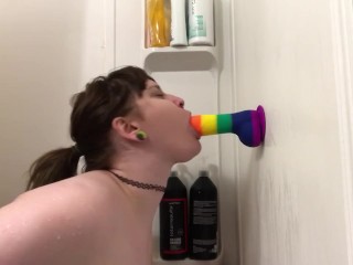 Amature Rainbow Dildo Blowjob