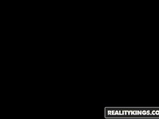Reality Kings - Party In the VIP Cum And Get It screenshot number 0