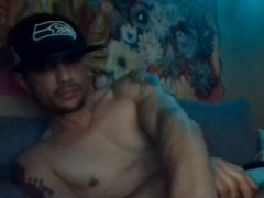 Dee Amore Jacking Off & Cums all over Himself