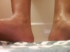 Toe Wiggling - Screenshot 2 of 16 - Feet