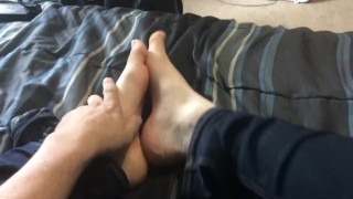 [non verbal] MALE FOOT WORSHIP POV